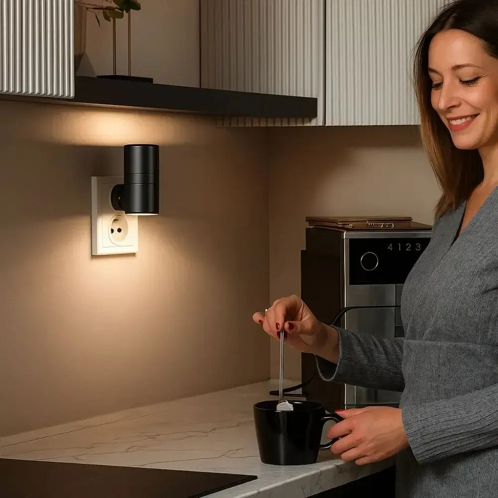 OutletLight - Energiesparende LED-Steckdosen-Nachtlampe — Niedriger Verbrauch spart Geld