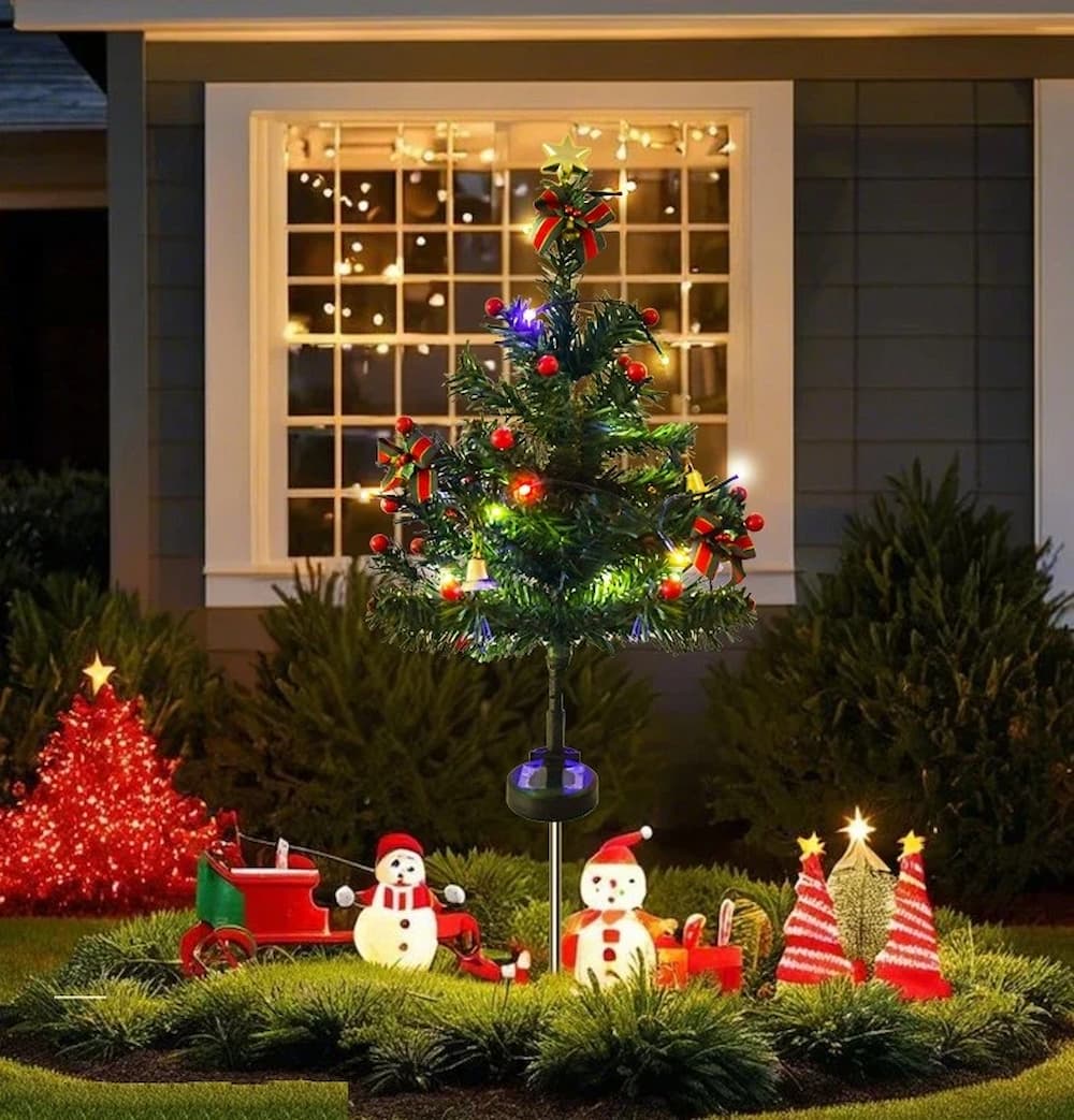 SolarTree - Wetterfester Solar-Weihnachtsbaum — Strahlend schön für verschneite Wintertage