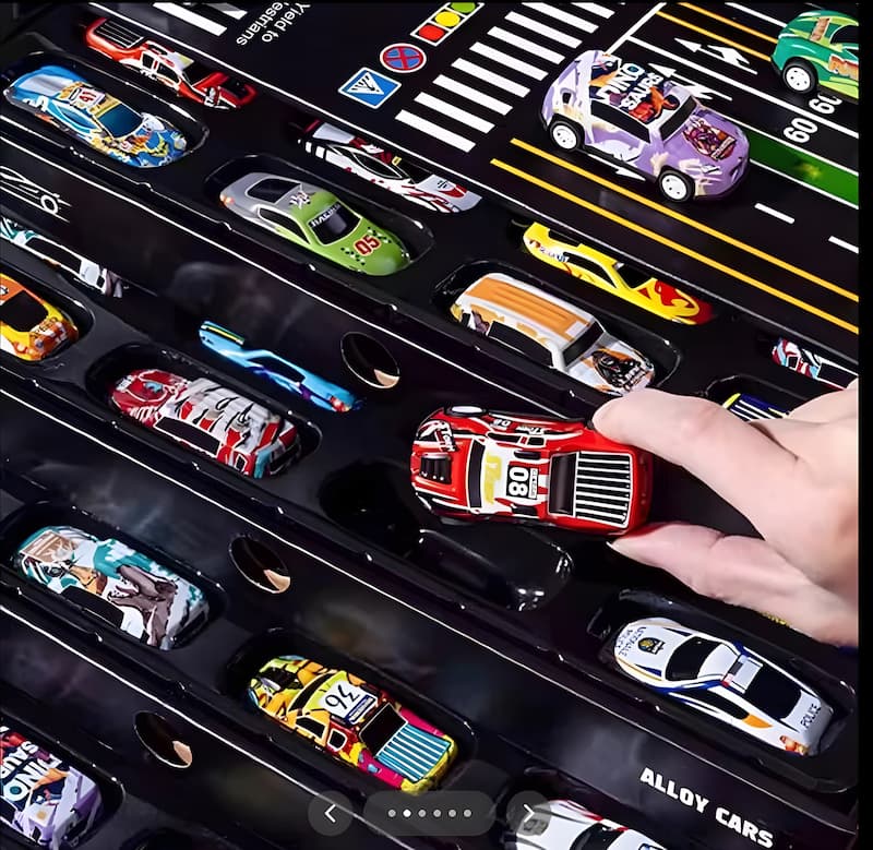 CarContainer - Mini-Rückzugsmotorwagen-Set mit integrierter Garage