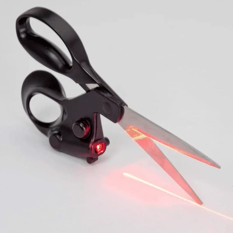 LaserScissors - Professionelle Schere mit Laserführung – Präzisionsschere für Stoff, Papier & Karton