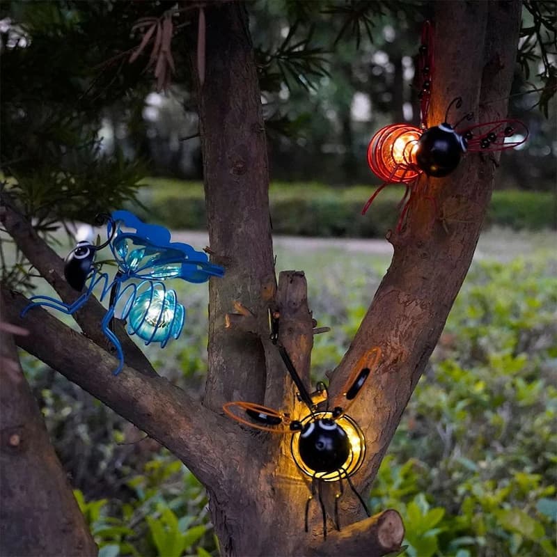 GlowBee - Solarbetriebene Hängelampe „Biene“