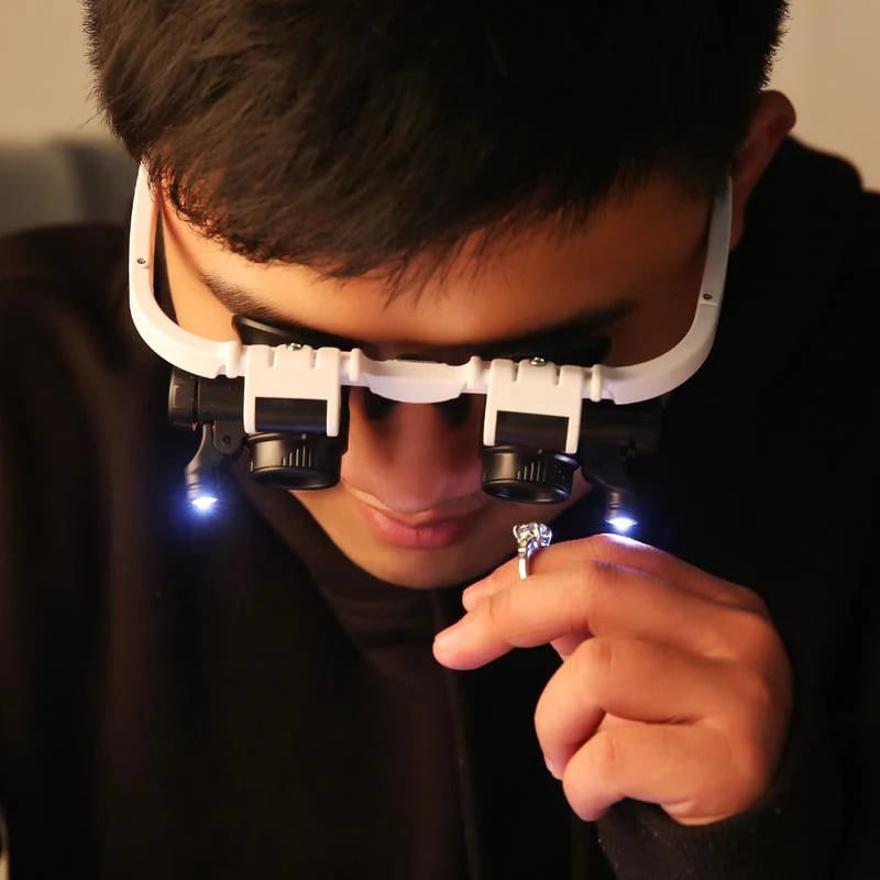MagnifyGlasses - Lupenbrille mit LED-Leuchten - Frest