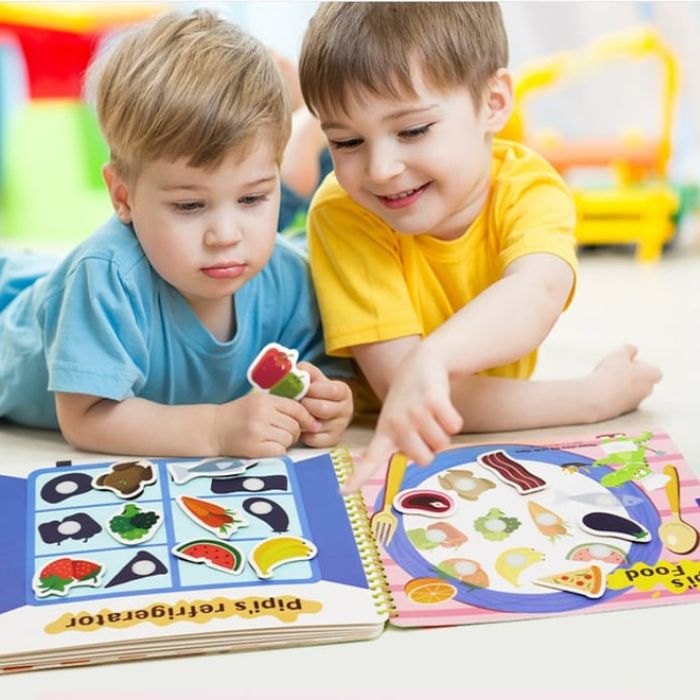 QuietBook™ - Lassen Sie Ihre Kinder lernen, indem sie die Formen zuordnen! - Frest