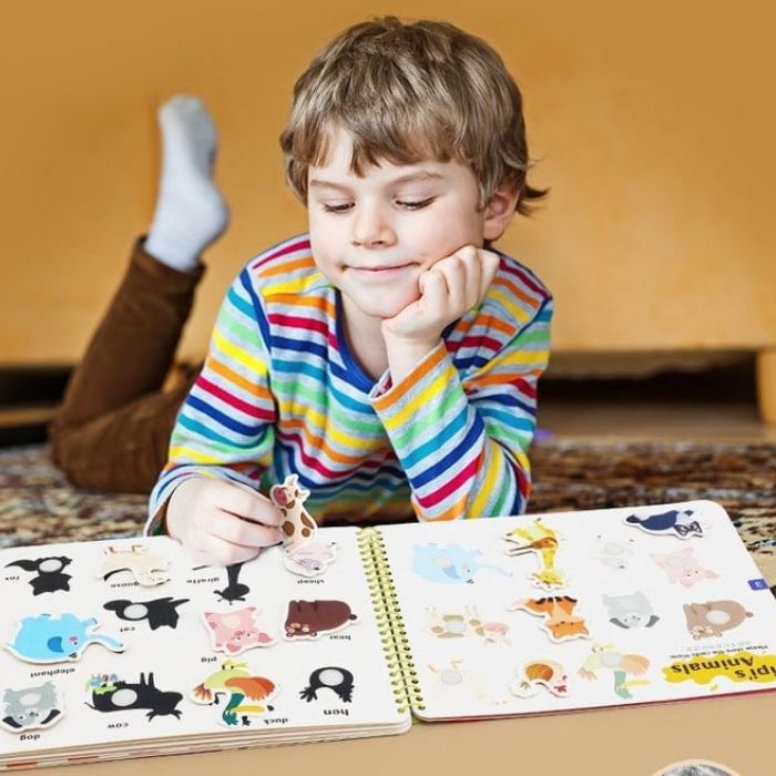 QuietBook™ - Lassen Sie Ihre Kinder lernen, indem sie die Formen zuordnen! - Frest