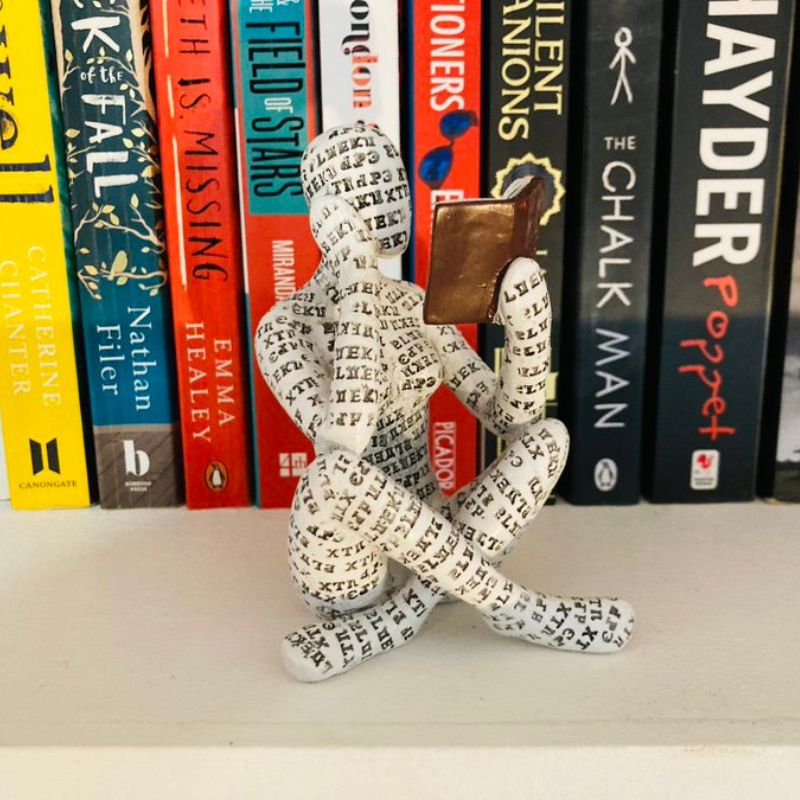 ReadingStatue - Nordische moderne lesende Frau Statue - Frest
