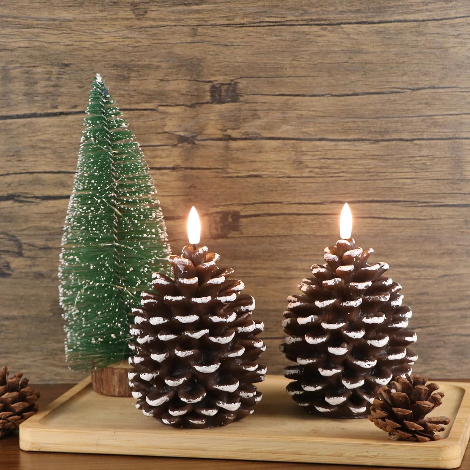 PineconeCandle - Batteriebetriebene Zapfenkerze — Sichere Flammenlose LED-Leuchte