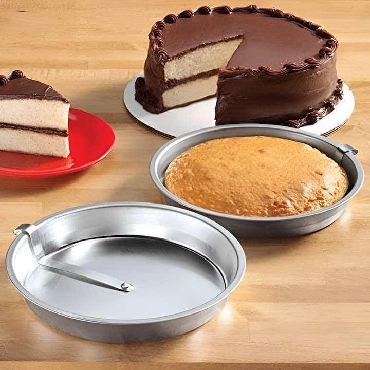 Cake Form - Kuchenform mit Entformungsmechanismus