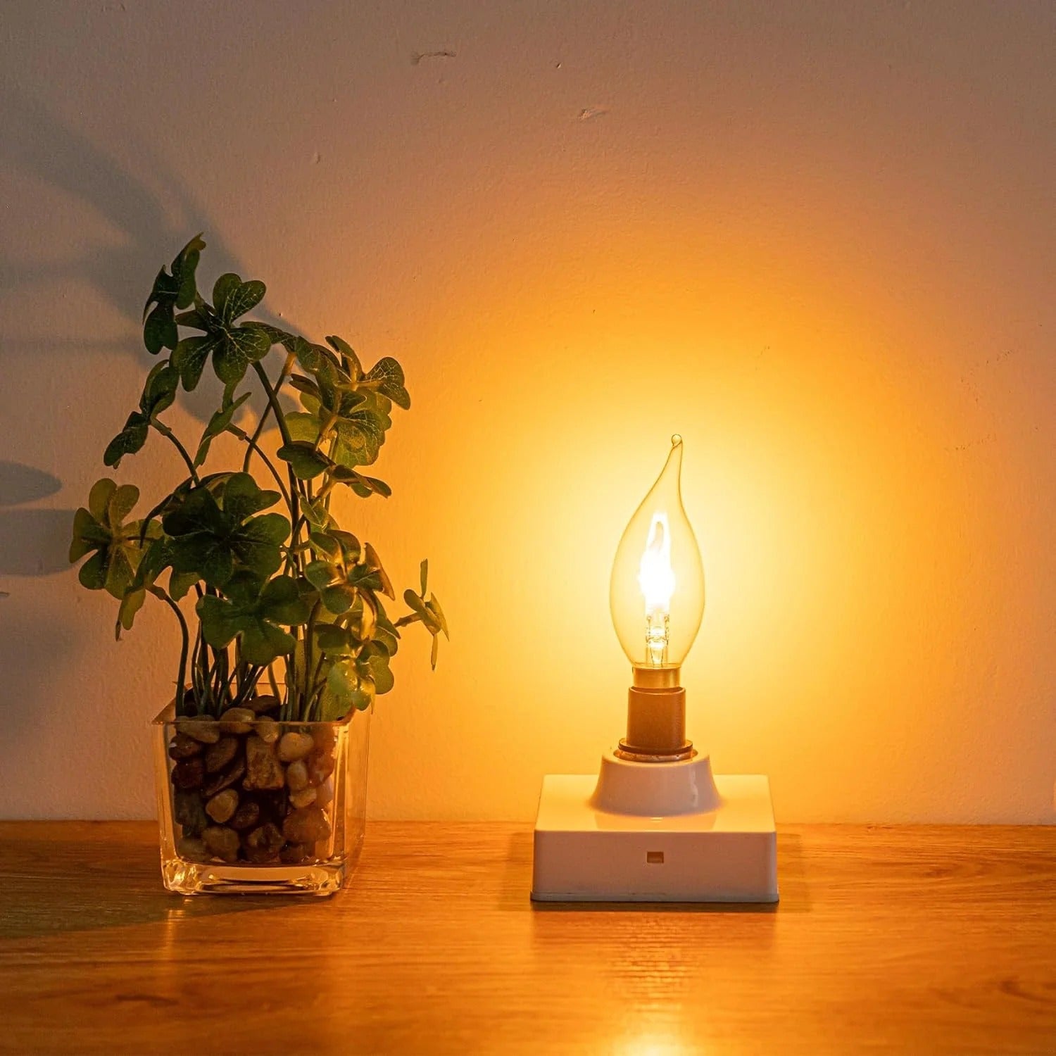 FlameBulb - LED Flackerlicht Birne (E12) — Gemütliche Beleuchtung für Flur & Eingang  [1+1 GRATIS!!]