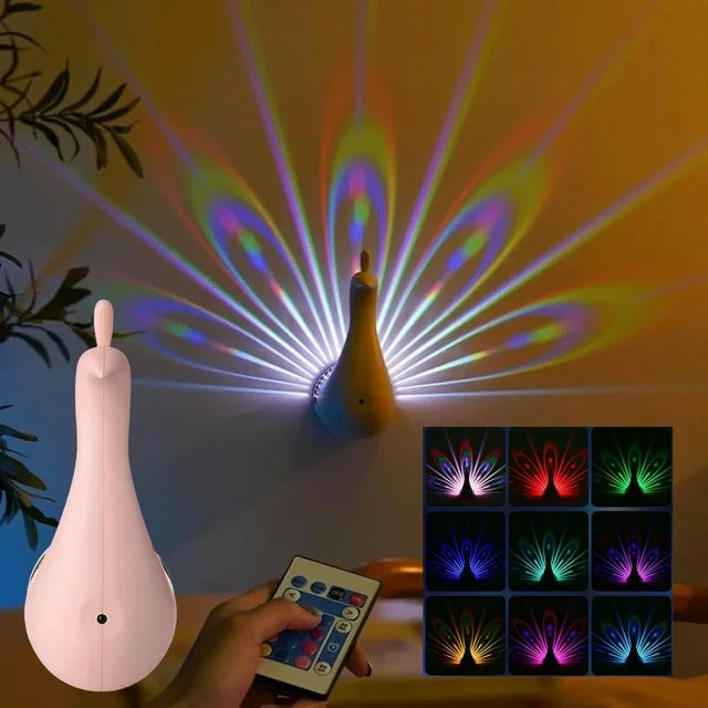 PeacockLamp - Pfauen-Design Wandleuchte — Sanftes, farbenfrohes Licht fürs Babyzimmer