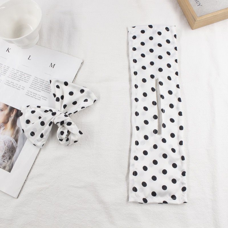 Deft Bun - Jetzt 1+1 Gratis! Weiß/Schwarze Polkadots