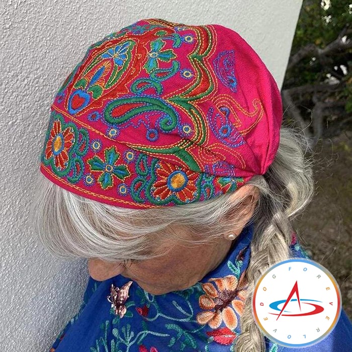 Embroba - 100% handgefertigte, bestickte Bandana - Mützen - Frest